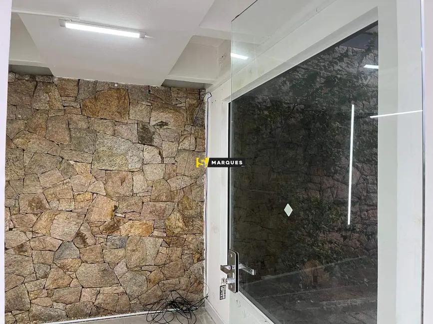 Foto 2 de Sala Comercial para alugar, 94m2 em Boa Vista, Joinville - SC