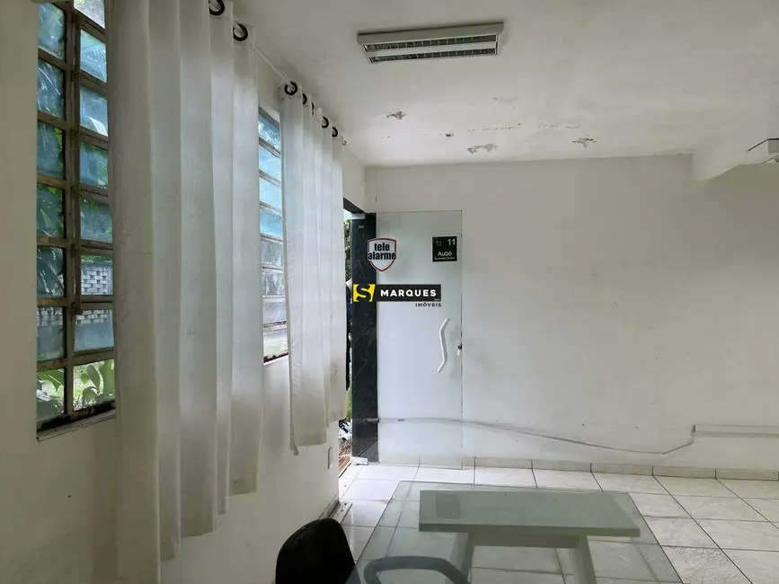 Sala Comercial para alugar, 67m2 em Boa Vista, Joinville - SC - imagem 2 Foto 2 de Sala Comercial para alugar, 67m2 em Boa Vista, Joinville - SC