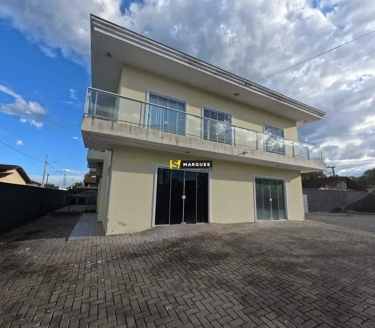 Foto 2 de Sobrado com 7 quartos à venda, 400m2 em Centro, Araquari - SC