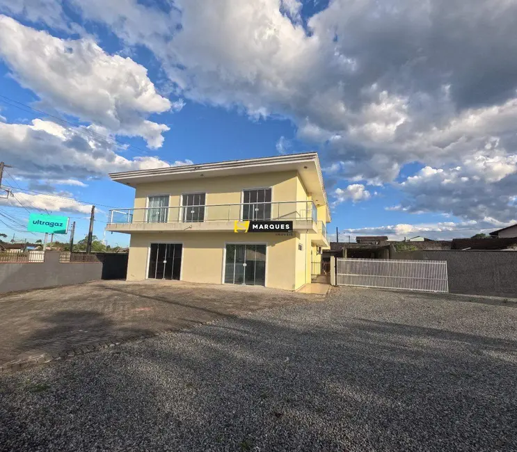 Foto 1 de Sobrado com 7 quartos à venda, 400m2 em Centro, Araquari - SC