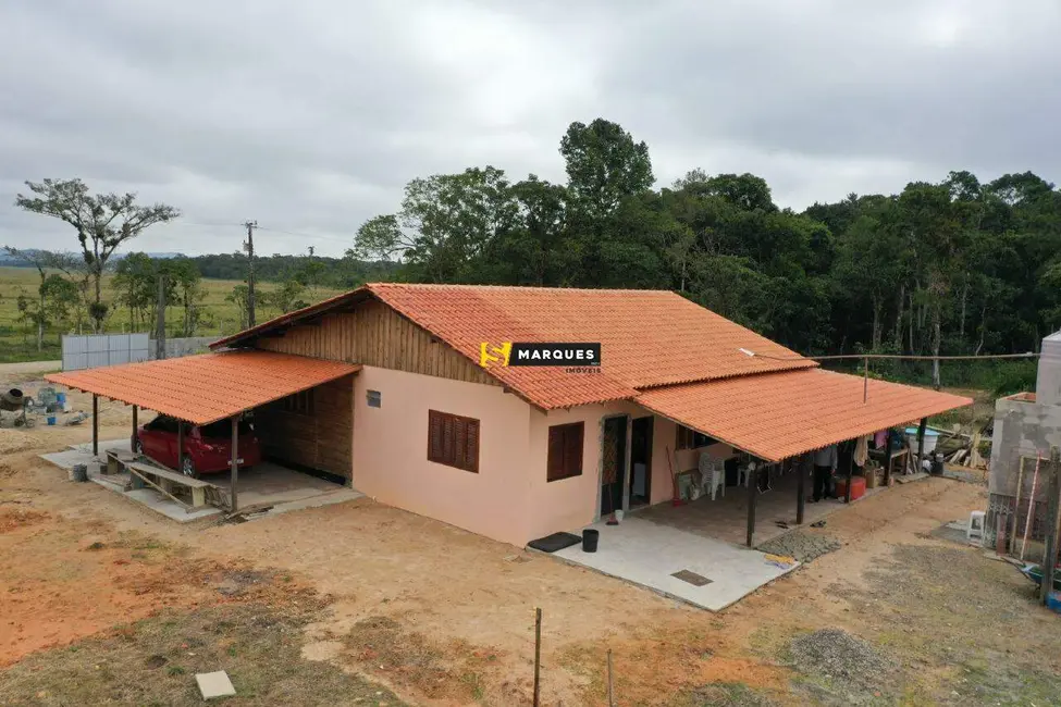 Foto 1 de Chácara com 2 quartos à venda, 100m2 em Centro, Araquari - SC