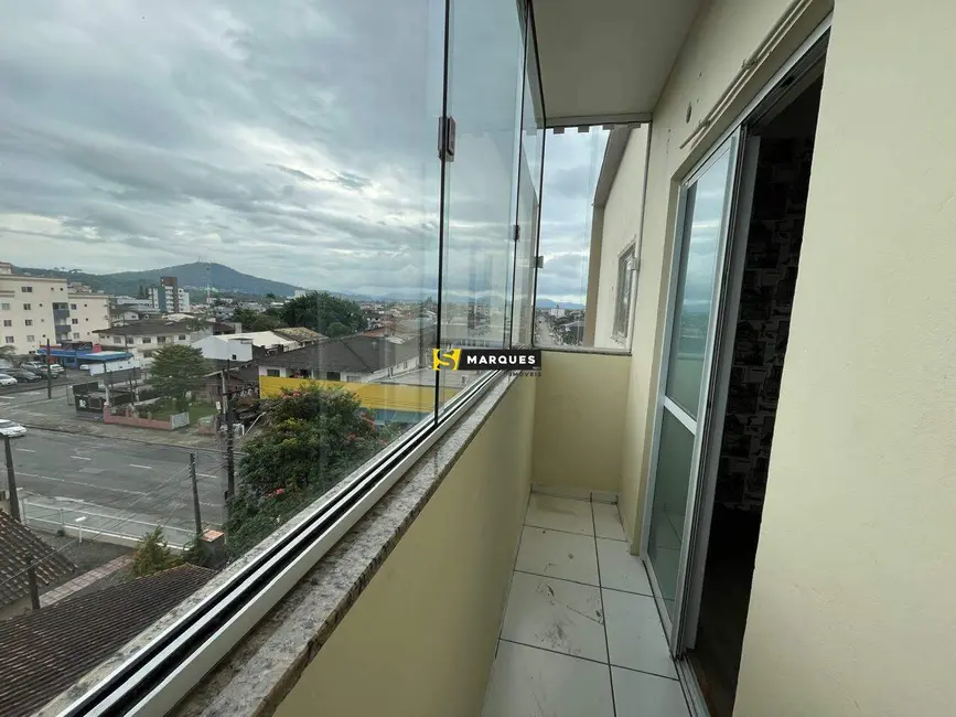 Foto 6 de Apartamento com 2 quartos à venda, 72m2 em Guanabara, Joinville - SC