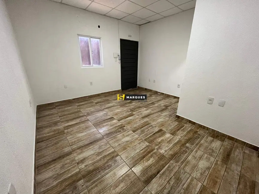 Foto 3 de Sala Comercial para alugar, 16m2 em Anita Garibaldi, Joinville - SC