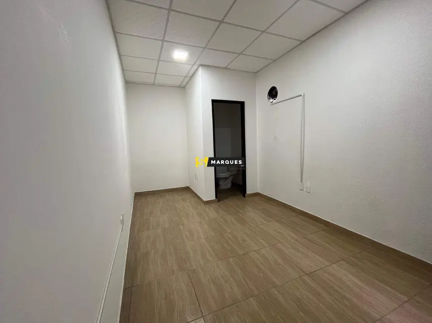 Foto 6 de Sala Comercial para alugar, 16m2 em Anita Garibaldi, Joinville - SC