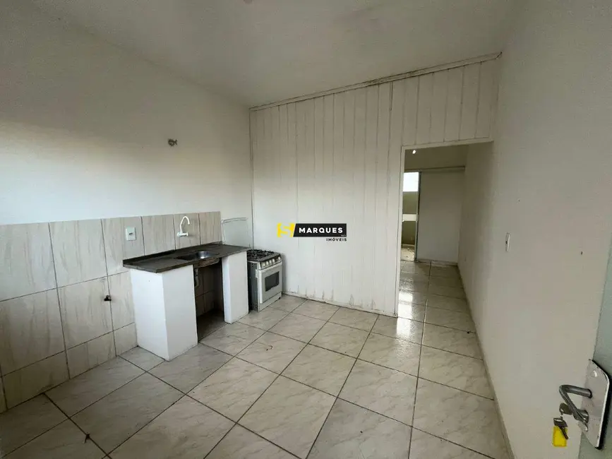 Foto 2 de Kitnet com 1 quarto para alugar, 40m2 em Araquari - SC