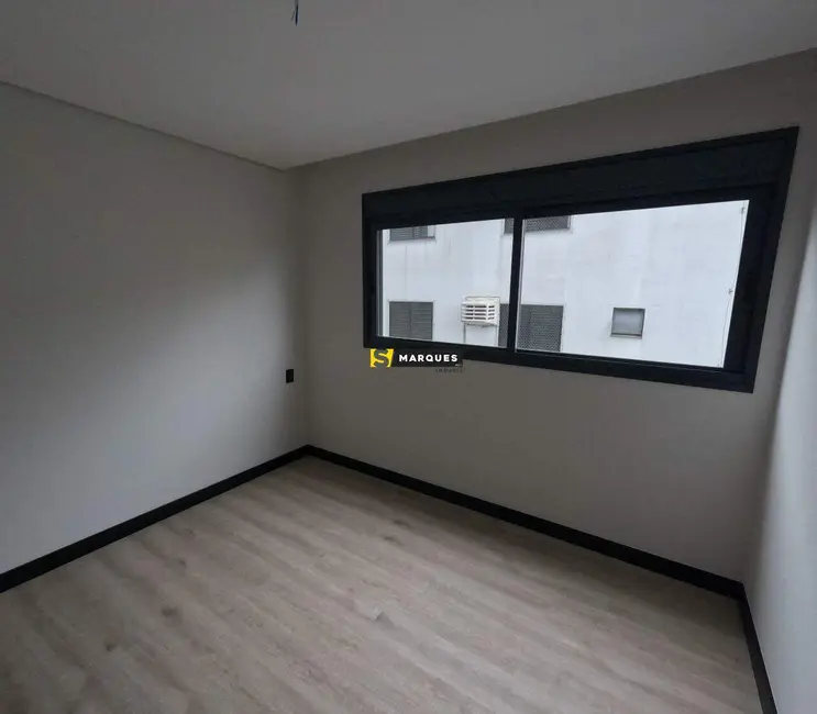 Apartamento à venda, 120m2 em América, Joinville - SC - imagem 9 Foto 9 de Apartamento à venda, 120m2 em América, Joinville - SC