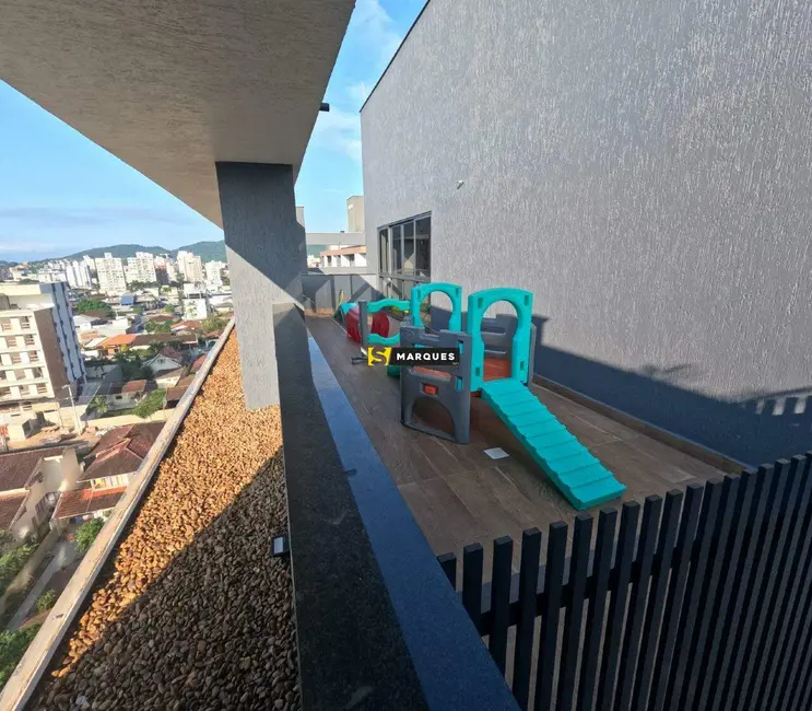 Apartamento à venda, 120m2 em América, Joinville - SC - imagem 18 Foto 18 de Apartamento à venda, 120m2 em América, Joinville - SC