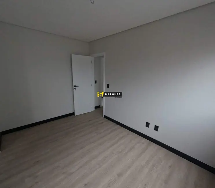 Apartamento à venda, 120m2 em América, Joinville - SC - imagem 15 Foto 15 de Apartamento à venda, 120m2 em América, Joinville - SC