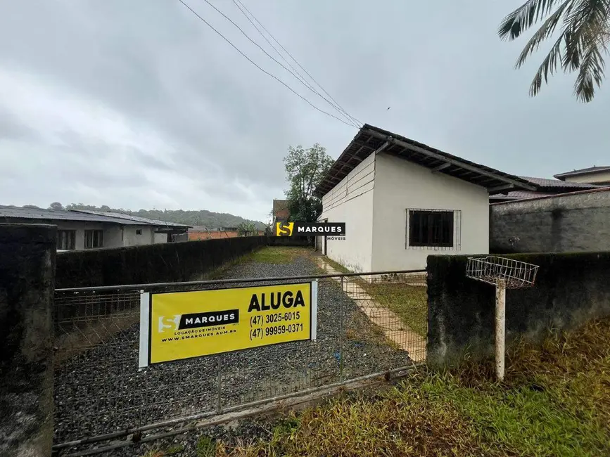 Foto 2 de Casa com 1 quarto para alugar, 40m2 em Jarivatuba, Joinville - SC