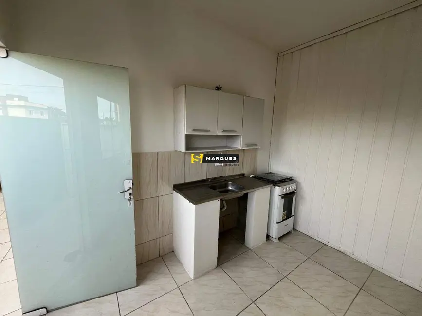 Foto 2 de Kitnet com 1 quarto para alugar, 40m2 em Araquari - SC