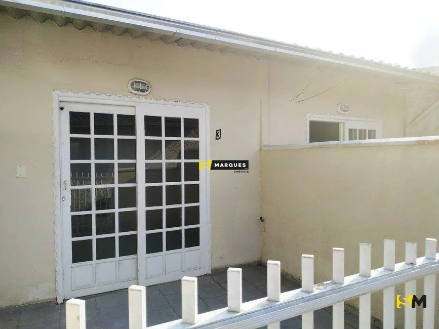 Foto 1 de Casa com 2 quartos para alugar, 50m2 em Morro do Meio, Joinville - SC