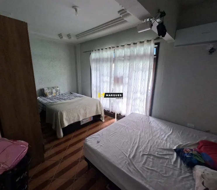 Foto 9 de Casa com 3 quartos à venda, 180m2 em Araquari - SC