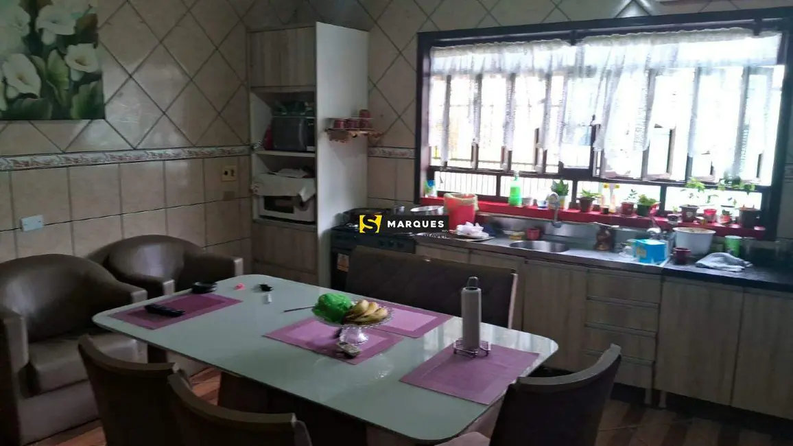 Foto 2 de Casa à venda, 180m2 em Araquari - SC