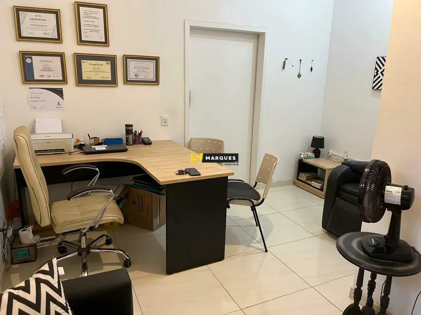 Foto 4 de Sala Comercial para alugar, 22m2 em Anita Garibaldi, Joinville - SC