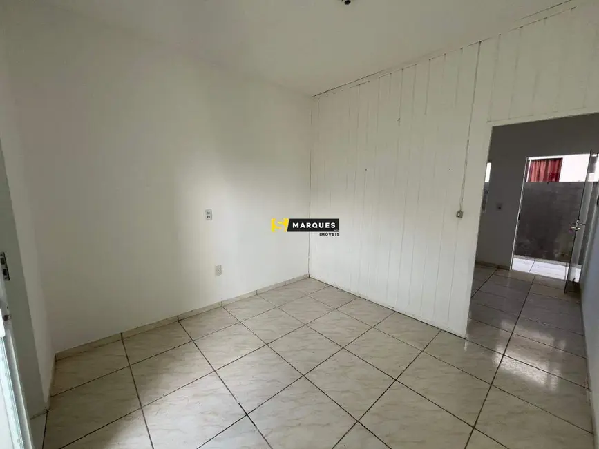 Foto 2 de Kitnet com 1 quarto para alugar, 40m2 em Araquari - SC