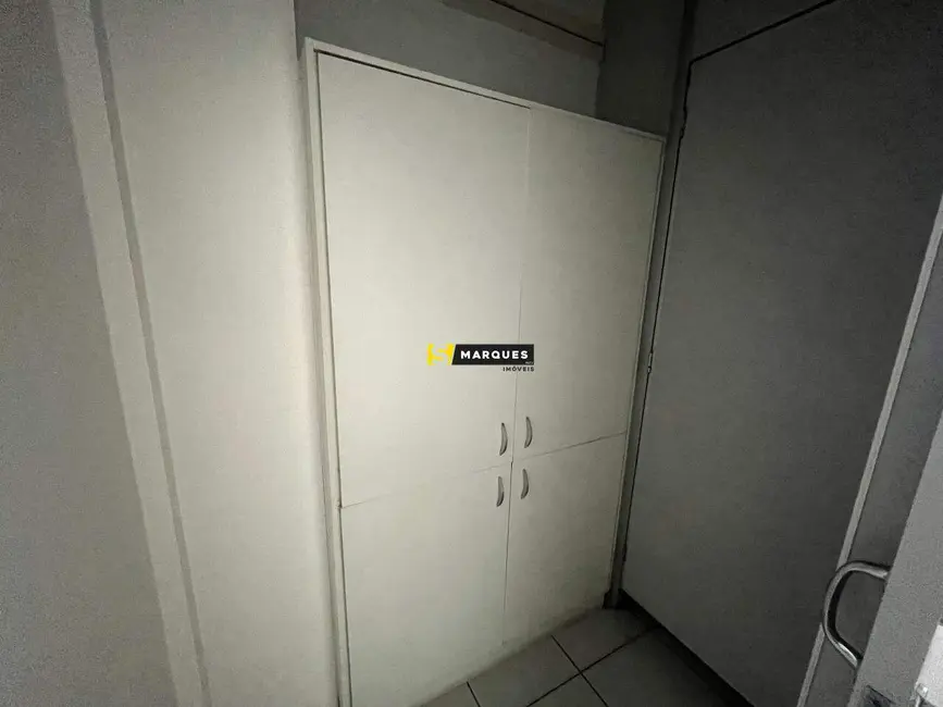 Sala Comercial à venda, 36m2 em Centro, Joinville - SC - imagem 8 Foto 8 de Sala Comercial à venda, 36m2 em Centro, Joinville - SC