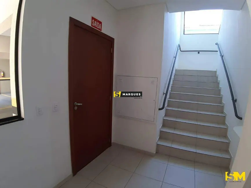 Foto 2 de Apartamento com 1 quarto para alugar, 40m2 em Bucarein, Joinville - SC