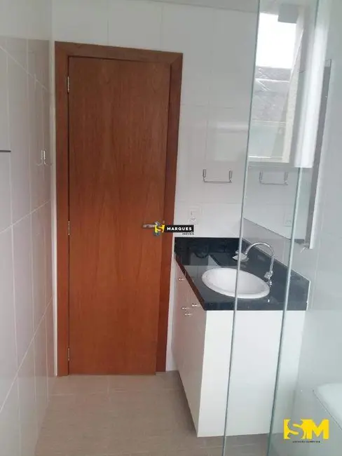 Foto 9 de Apartamento com 1 quarto para alugar, 40m2 em Bucarein, Joinville - SC