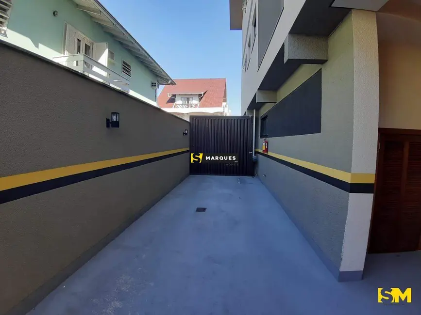 Foto 3 de Apartamento com 1 quarto para alugar, 40m2 em Bucarein, Joinville - SC