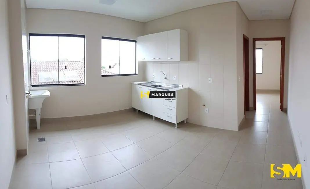 Foto 6 de Apartamento com 1 quarto para alugar, 40m2 em Bucarein, Joinville - SC