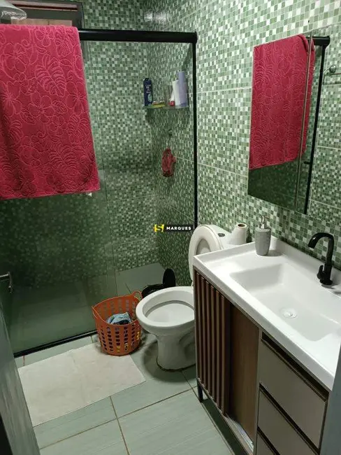 Casa com 2 quartos à venda, 540m2 em Paranaguamirim, Joinville - SC - imagem 5 Foto 5 de Casa com 2 quartos à venda, 540m2 em Paranaguamirim, Joinville - SC