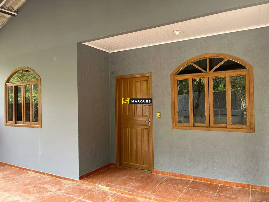 Foto 1 de Casa com 2 quartos para alugar, 80m2 em Araquari - SC