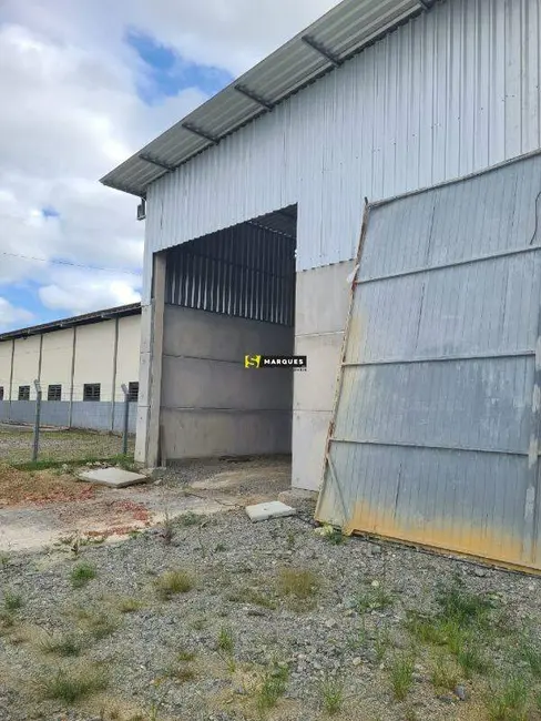 Foto 1 de Armazém / Galpão para alugar, 375m2 em Araquari - SC