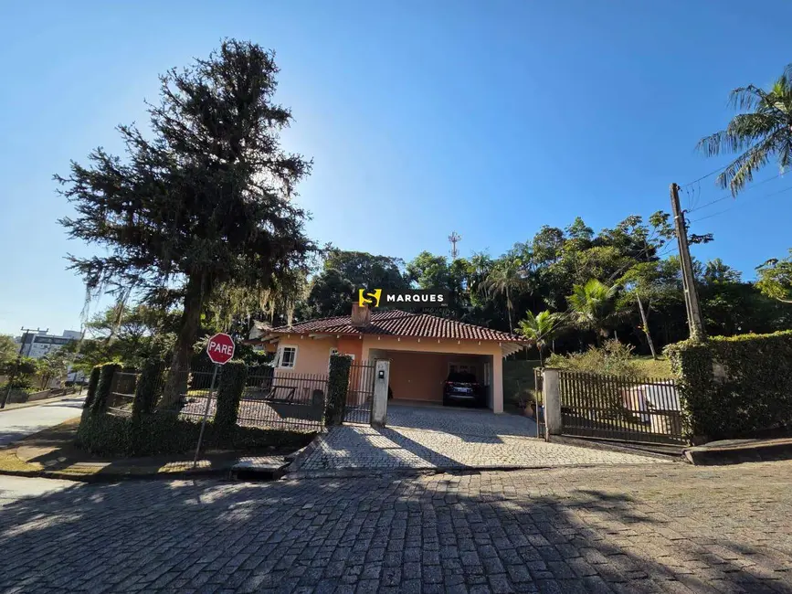 Foto 1 de Casa com 3 quartos à venda, 130m2 em Anita Garibaldi, Joinville - SC