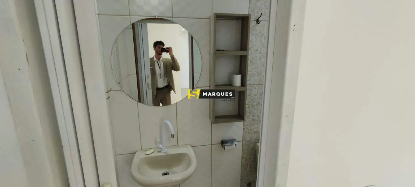 Apartamento com 3 quartos para alugar, 98m2 em Fátima, Joinville - SC - imagem 6 Foto 6 de Apartamento com 3 quartos para alugar, 98m2 em Fátima, Joinville - SC