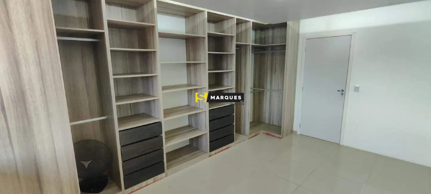 Apartamento com 3 quartos para alugar, 98m2 em Fátima, Joinville - SC - imagem 4 Foto 4 de Apartamento com 3 quartos para alugar, 98m2 em Fátima, Joinville - SC
