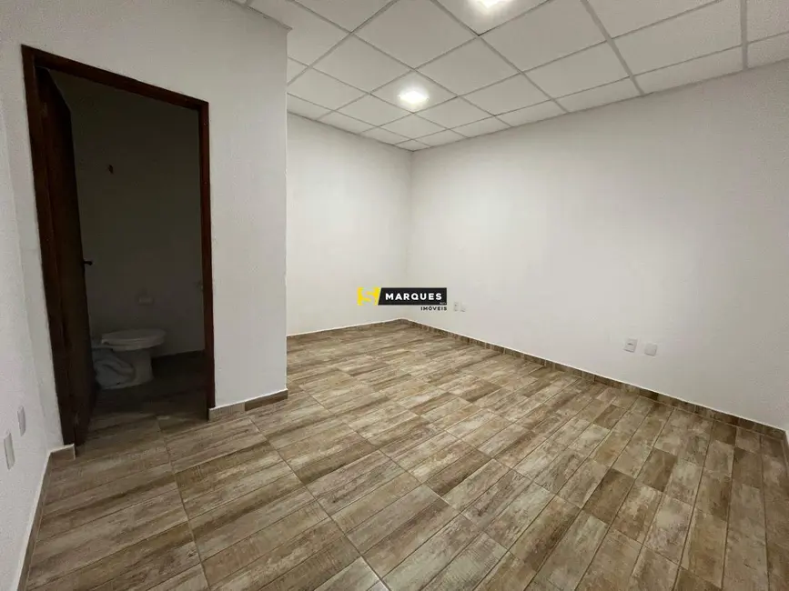 Foto 4 de Sala Comercial para alugar, 16m2 em Anita Garibaldi, Joinville - SC