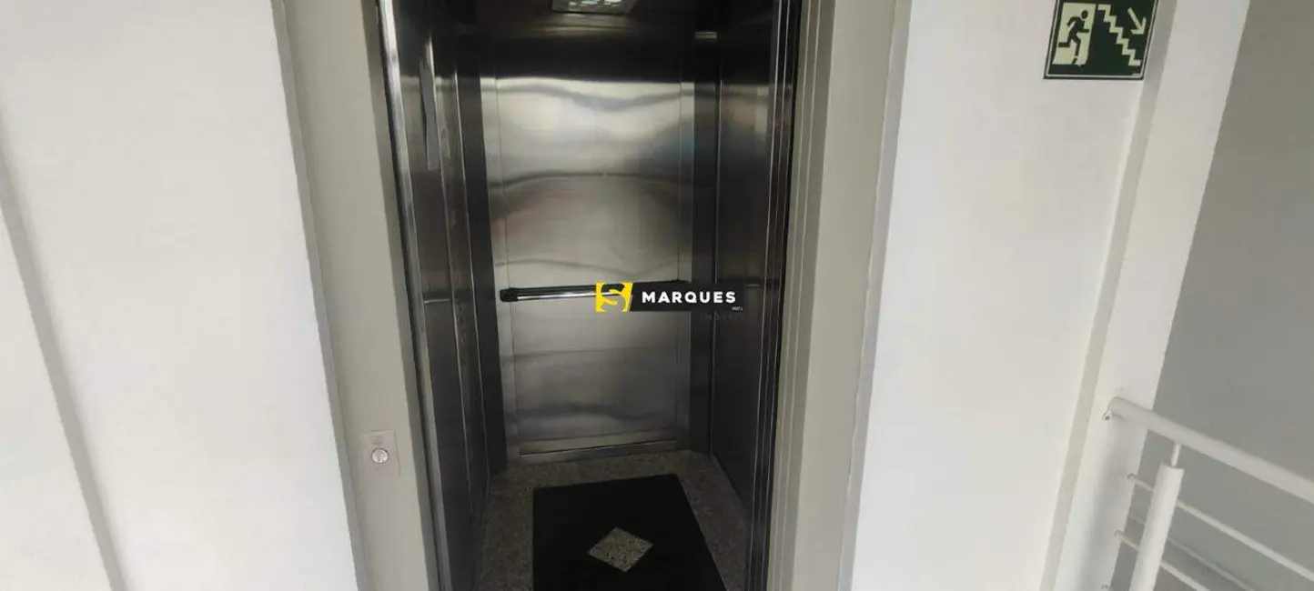 Sala Comercial para alugar, 150m2 em Jardim Iririú, Joinville - SC - imagem 4 Foto 4 de Sala Comercial para alugar, 150m2 em Jardim Iririú, Joinville - SC