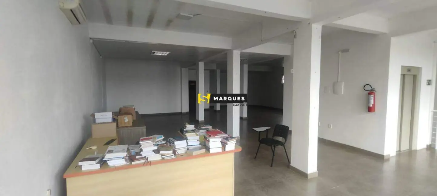 Sala Comercial para alugar, 150m2 em Jardim Iririú, Joinville - SC - imagem 6 Foto 6 de Sala Comercial para alugar, 150m2 em Jardim Iririú, Joinville - SC