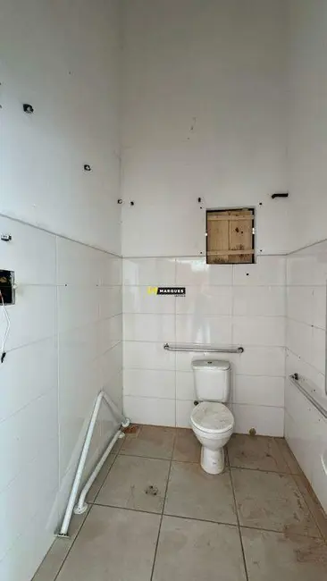 Sala Comercial para alugar, 150m2 em Fátima, Joinville - SC - imagem 8 Foto 8 de Sala Comercial para alugar, 150m2 em Fátima, Joinville - SC