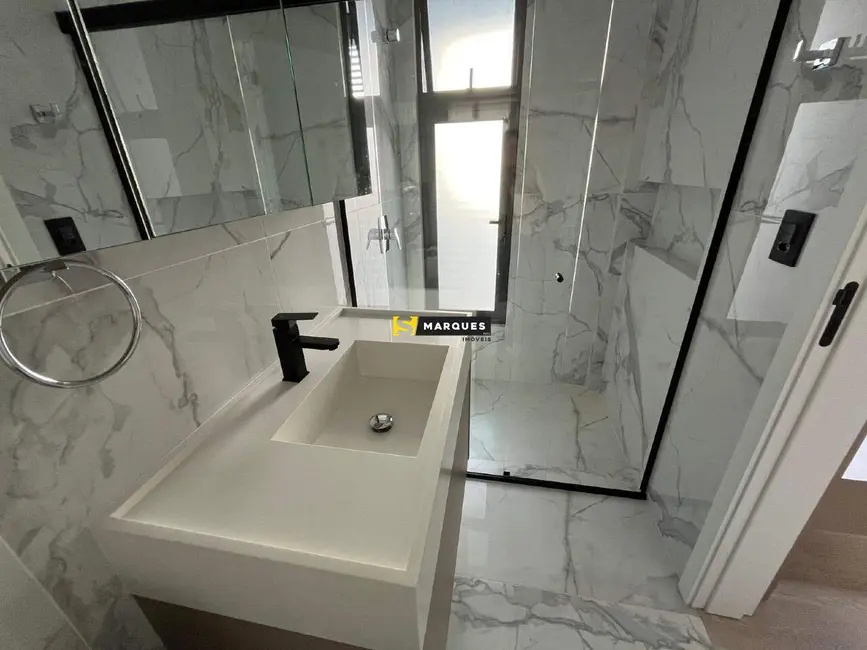 Foto 9 de Apartamento com 3 quartos para alugar, 113m2 em América, Joinville - SC