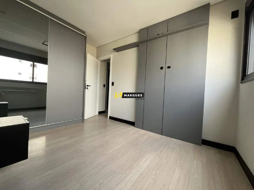 Foto 8 de Apartamento com 3 quartos para alugar, 113m2 em América, Joinville - SC