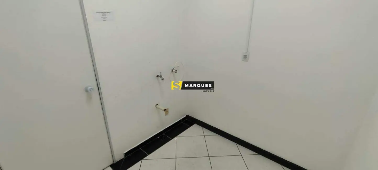 Foto 5 de Sala Comercial para alugar, 100m2 em Fátima, Joinville - SC
