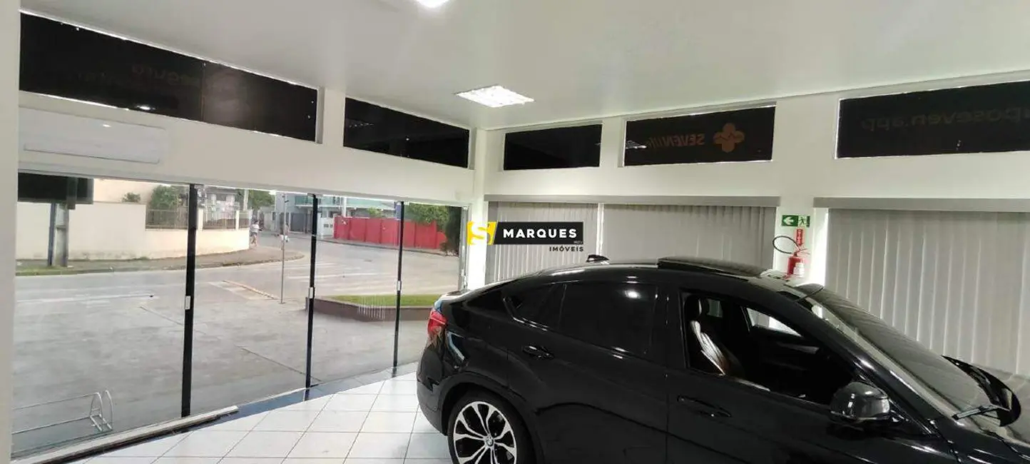 Foto 4 de Sala Comercial para alugar, 100m2 em Fátima, Joinville - SC