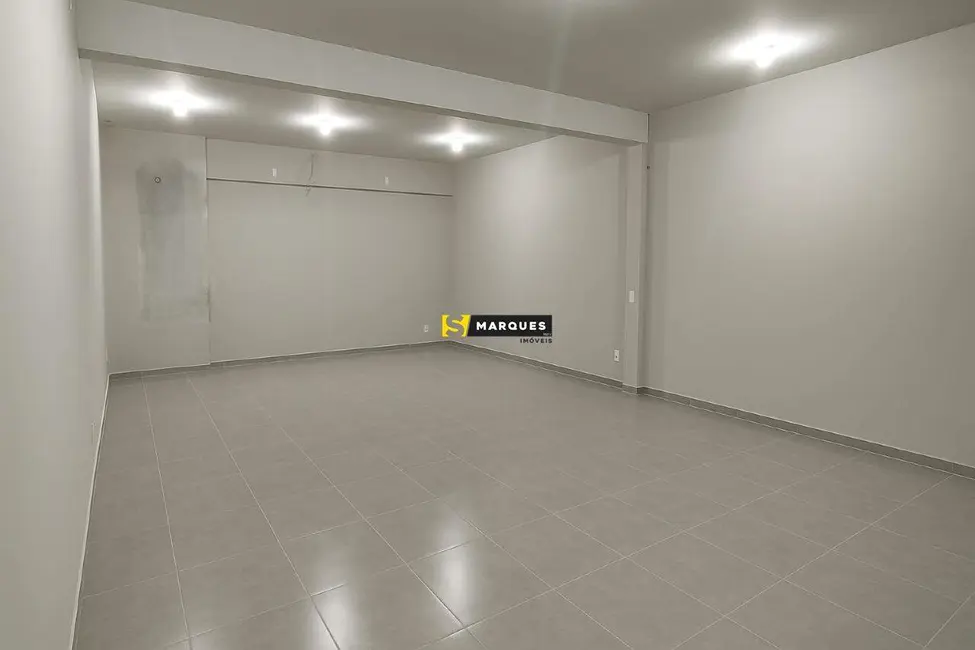 Foto 9 de Sala Comercial para alugar, 110m2 em Anita Garibaldi, Joinville - SC