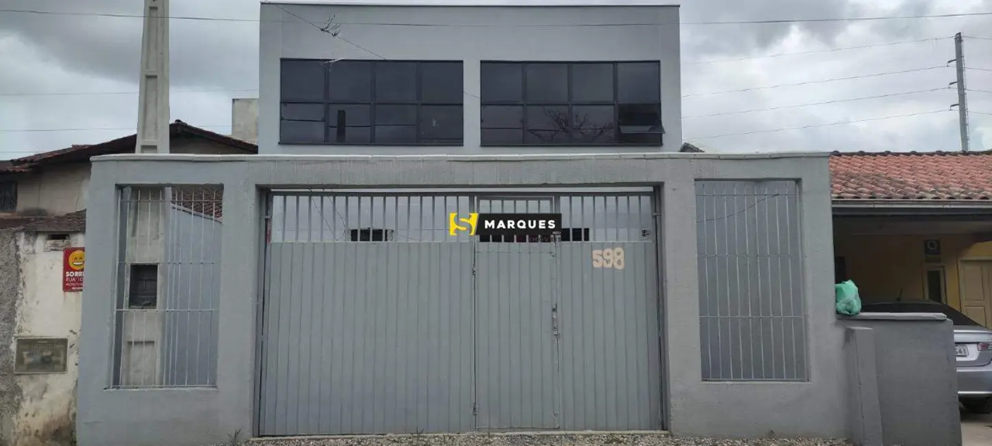 Foto 1 de Casa com 2 quartos para alugar, 100m2 em Fátima, Joinville - SC