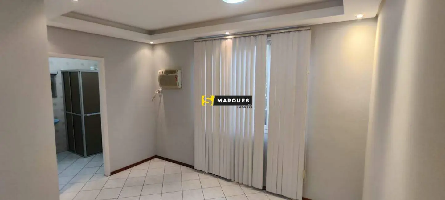 Casa para alugar, 95m2 em Anita Garibaldi, Joinville - SC - imagem 4 Foto 4 de Casa para alugar, 95m2 em Anita Garibaldi, Joinville - SC