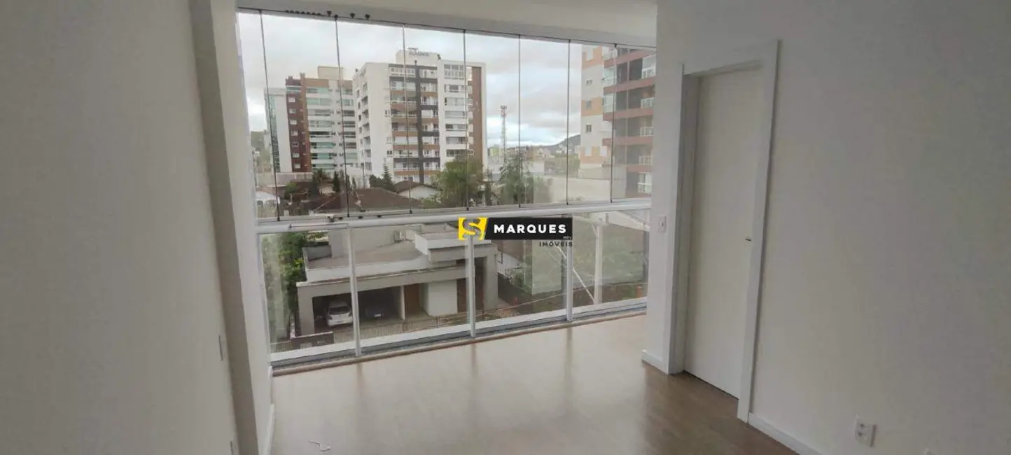 Foto 3 de Apartamento com 3 quartos para alugar, 110m2 em América, Joinville - SC