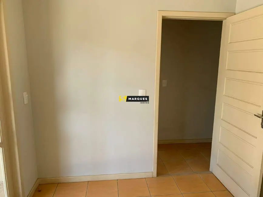 Foto 6 de Casa com 2 quartos para alugar, 150m2 em Jarivatuba, Joinville - SC
