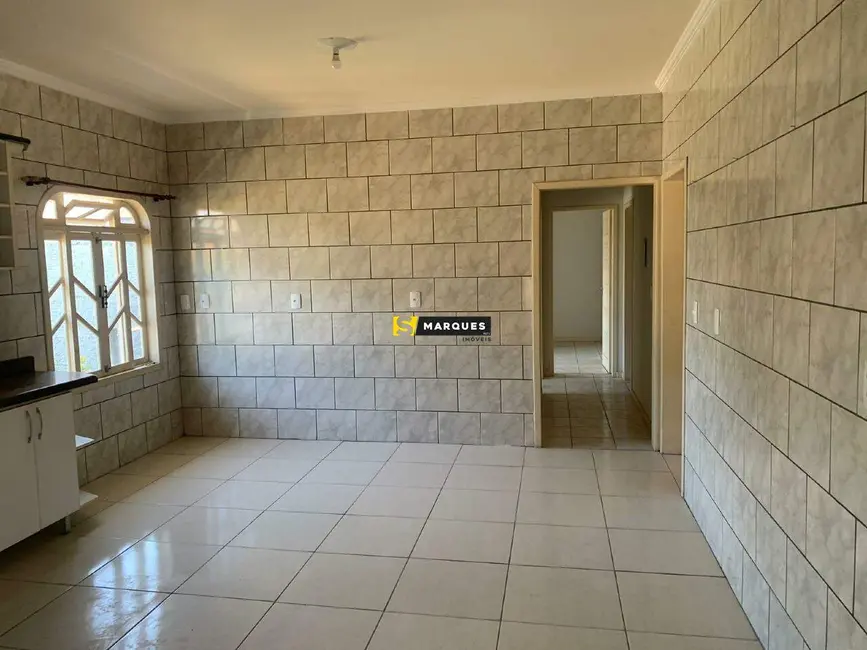 Foto 9 de Casa com 2 quartos para alugar, 150m2 em Jarivatuba, Joinville - SC