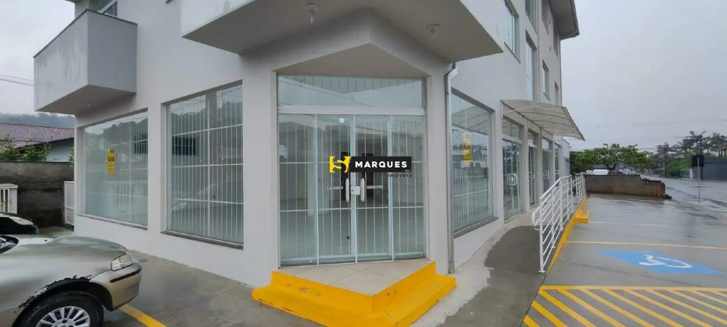 Foto 2 de Sala Comercial para alugar, 198m2 em Aventureiro, Joinville - SC