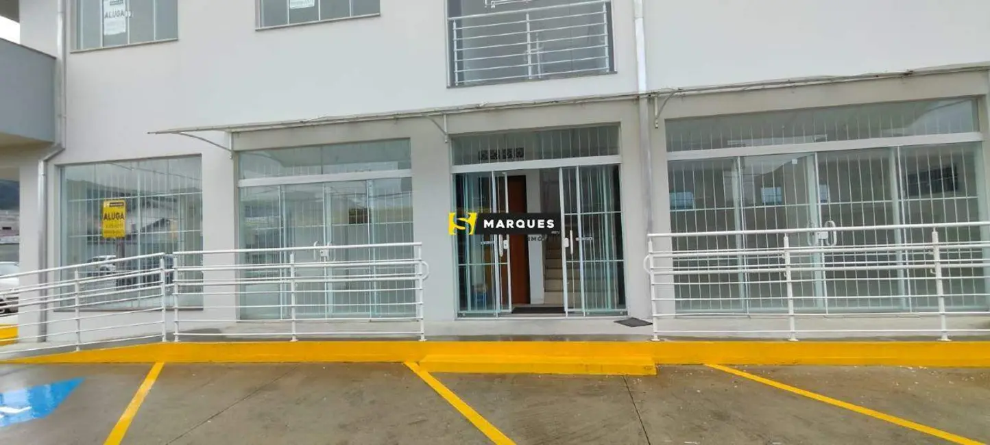 Foto 3 de Sala Comercial para alugar, 198m2 em Aventureiro, Joinville - SC