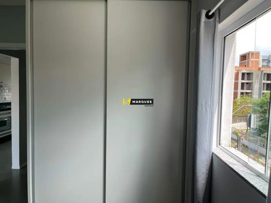 Foto 7 de Apartamento com 2 quartos para alugar, 58m2 em Anita Garibaldi, Joinville - SC