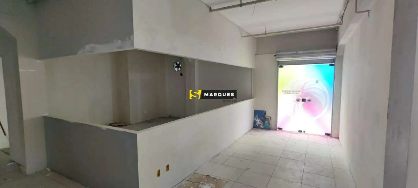 Sala Comercial para alugar, 160m2 em Glória, Joinville - SC - imagem 3 Foto 3 de Sala Comercial para alugar, 160m2 em Glória, Joinville - SC