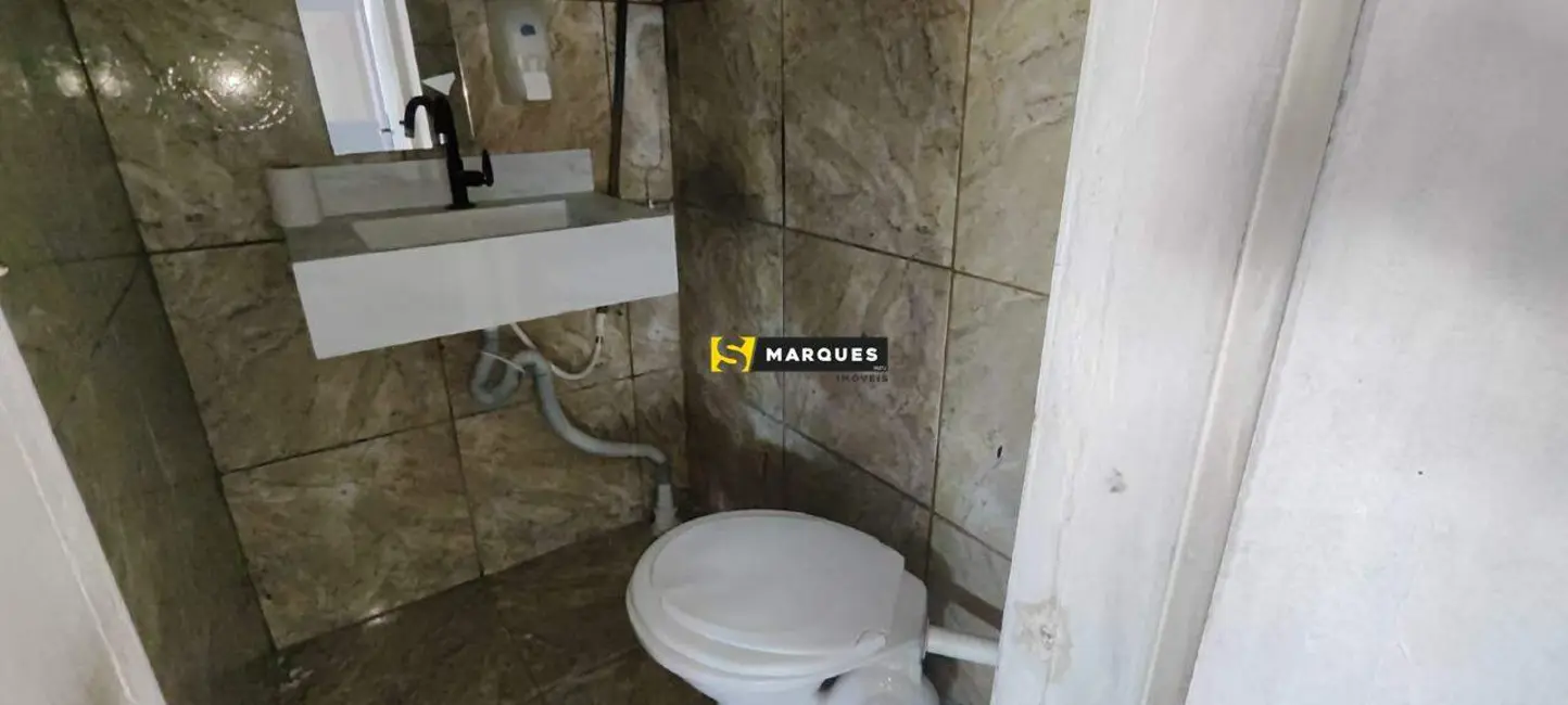 Sala Comercial para alugar, 160m2 em Glória, Joinville - SC - imagem 7 Foto 7 de Sala Comercial para alugar, 160m2 em Glória, Joinville - SC