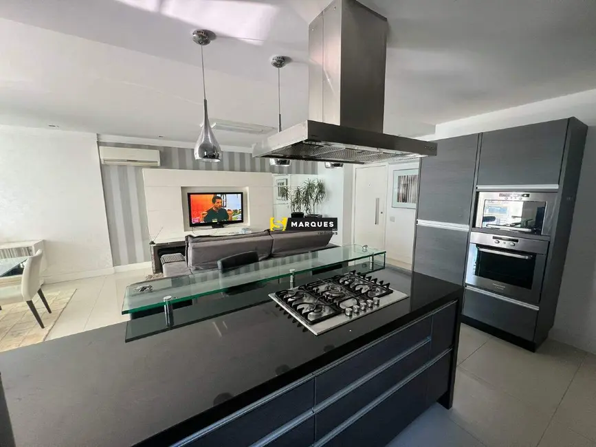 Foto 2 de Apartamento para alugar, 136m2 em Centro, Balneario Camboriu - SC